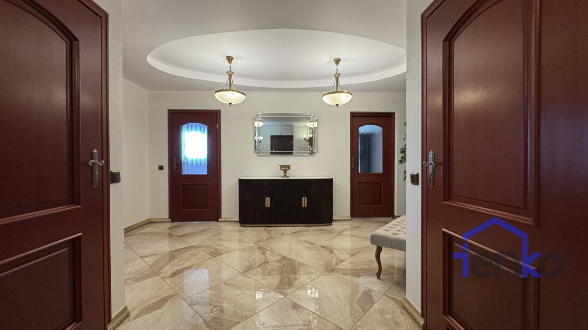 Komercyjny na sprzedaż