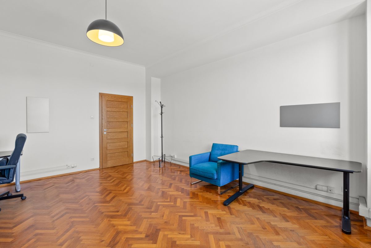 Komercyjny na sprzedaż