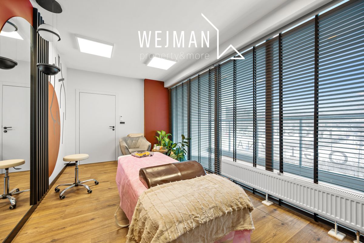 Lokal usługowo-biurowy – wykończony – wyposażony