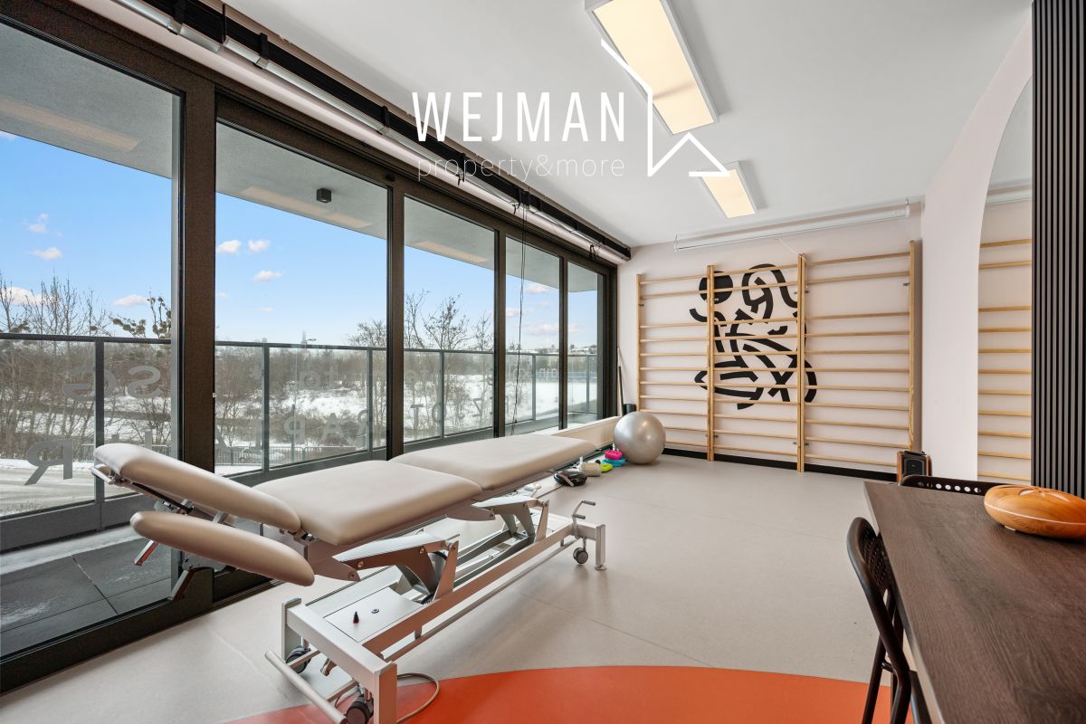 Lokal usługowo-biurowy – wykończony – wyposażony