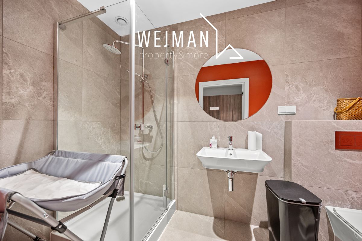 Lokal usługowo-biurowy – wykończony – wyposażony