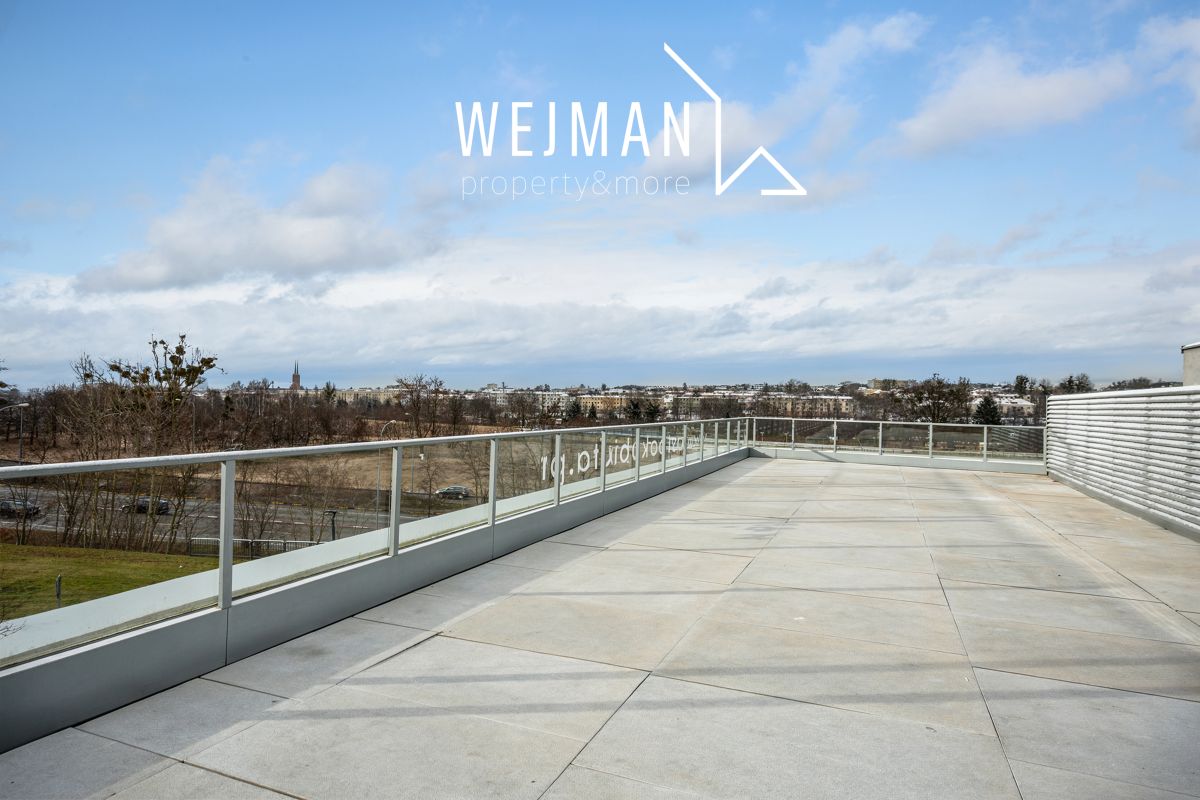 Lokal usługowo-biurowy – wykończony – wyposażony