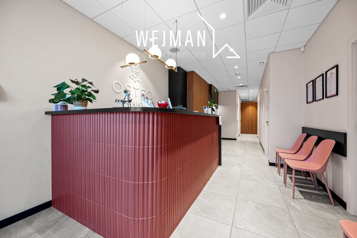 Lokal usługowo-biurowy – wykończony – wyposażony