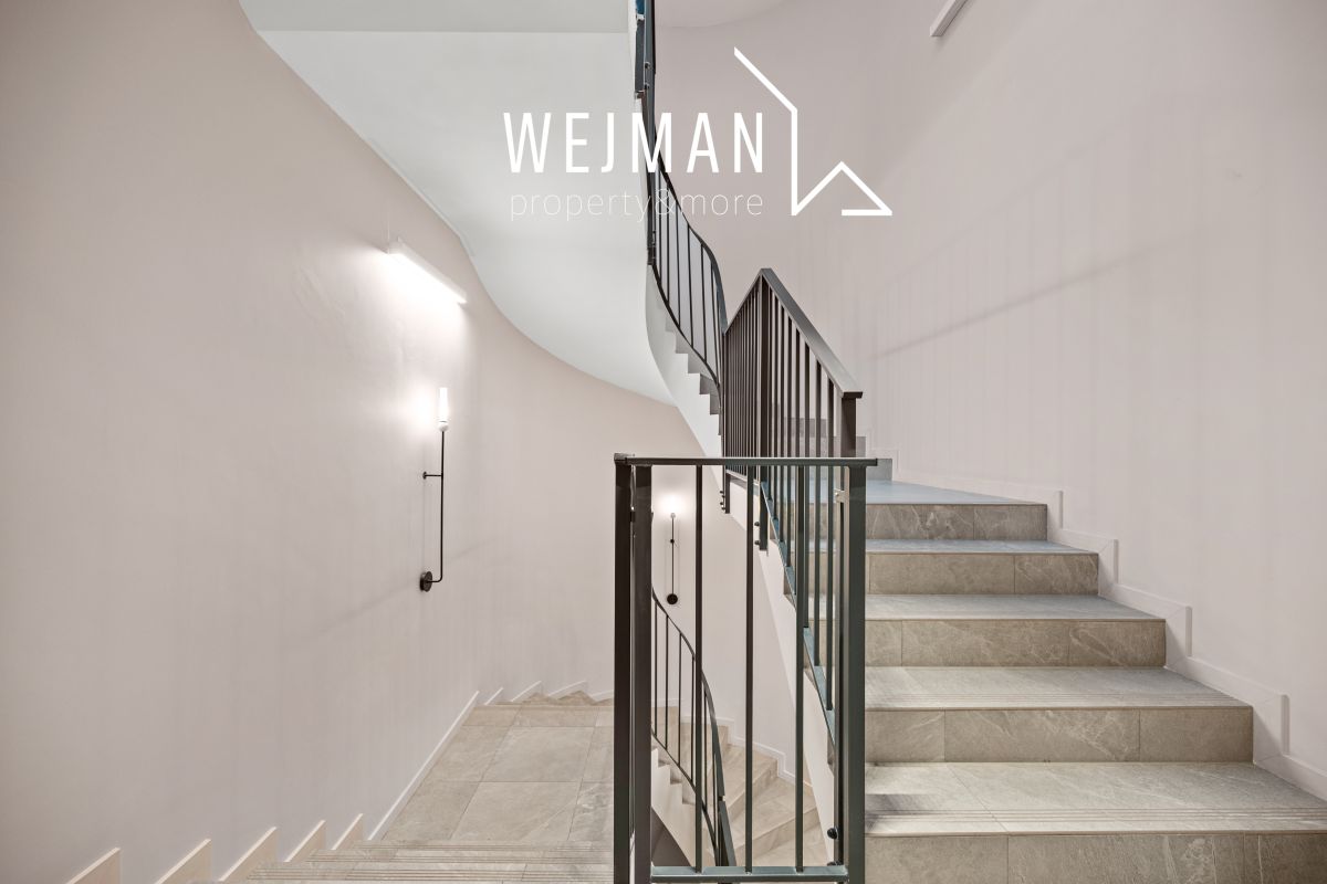 Lokal usługowo-biurowy – wykończony – wyposażony