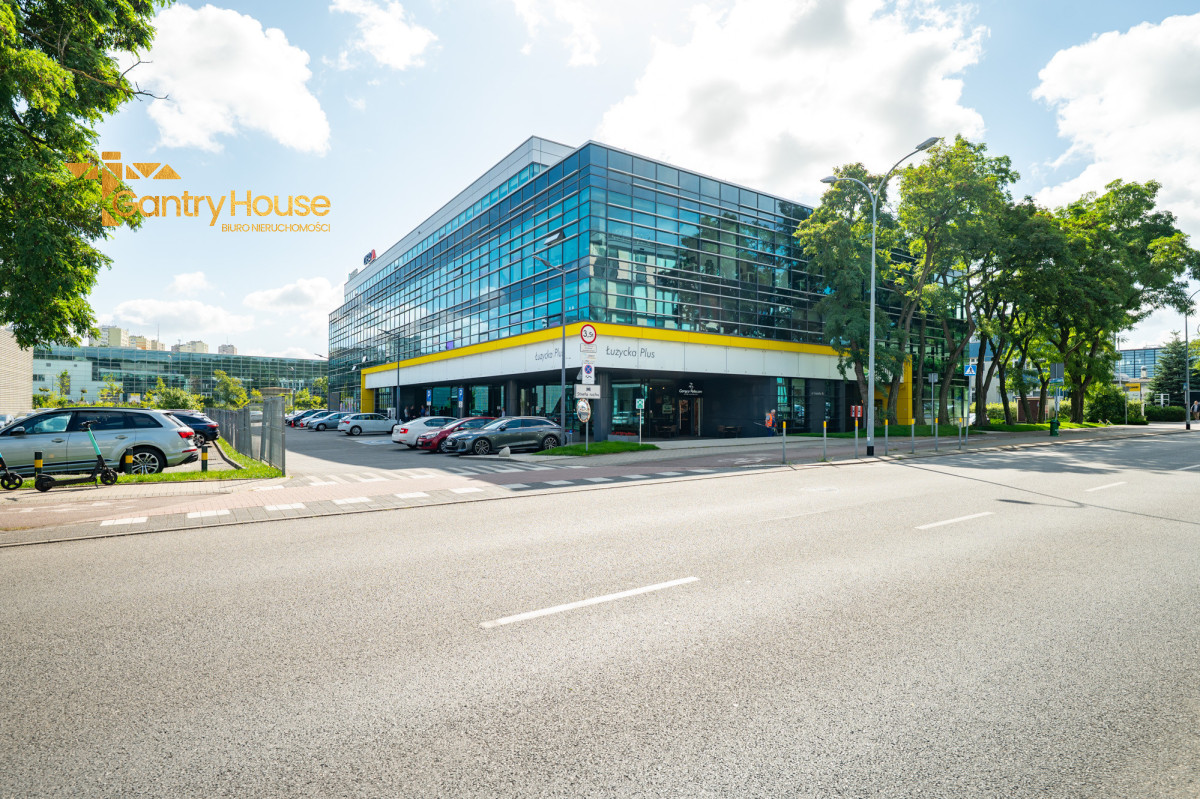 Komercyjny na wynajem