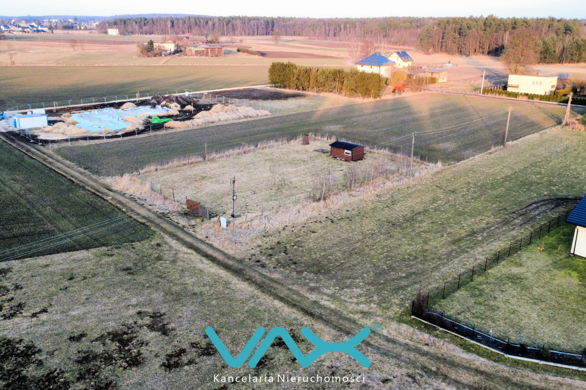 Działka na sprzedaż