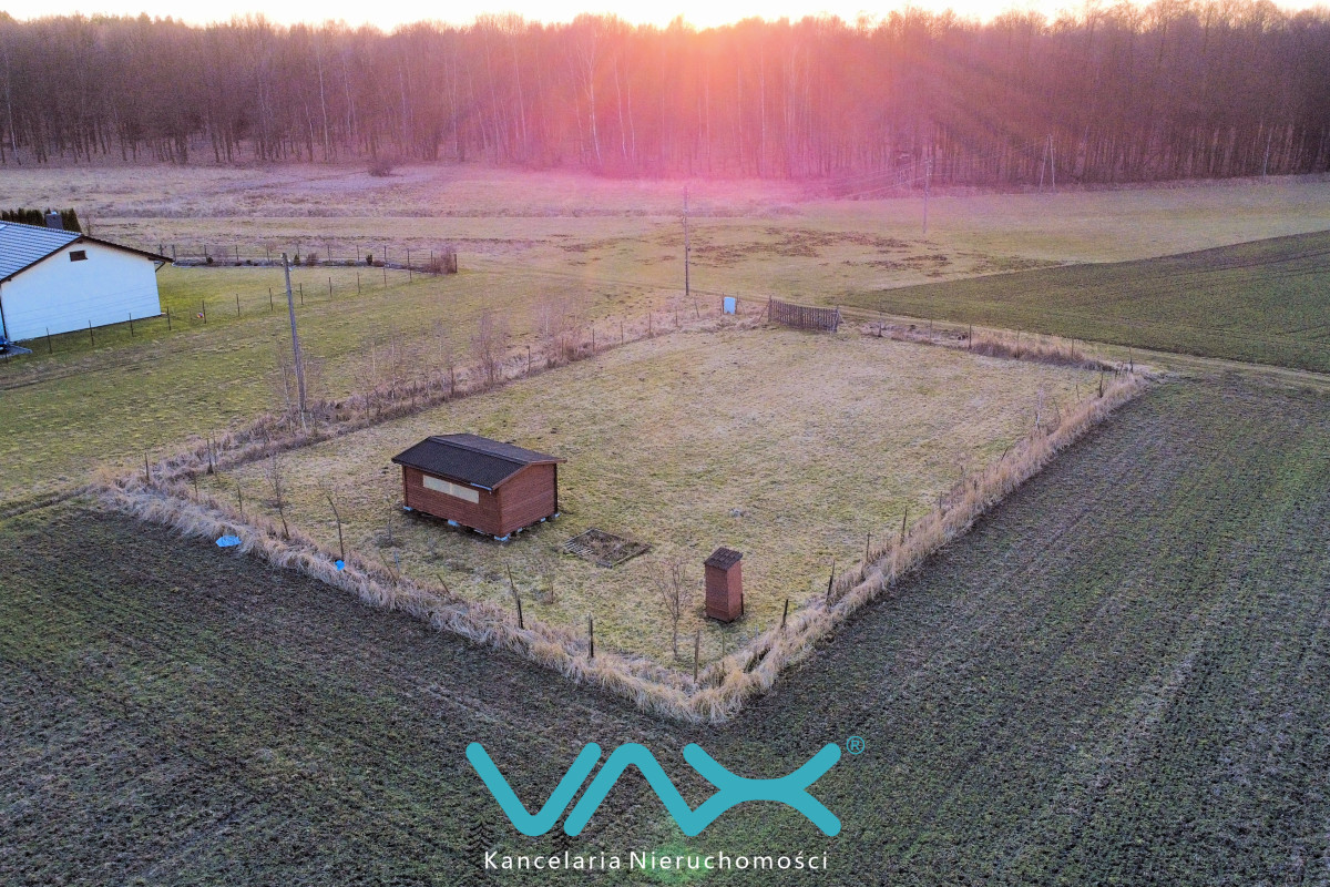 Działka na sprzedaż