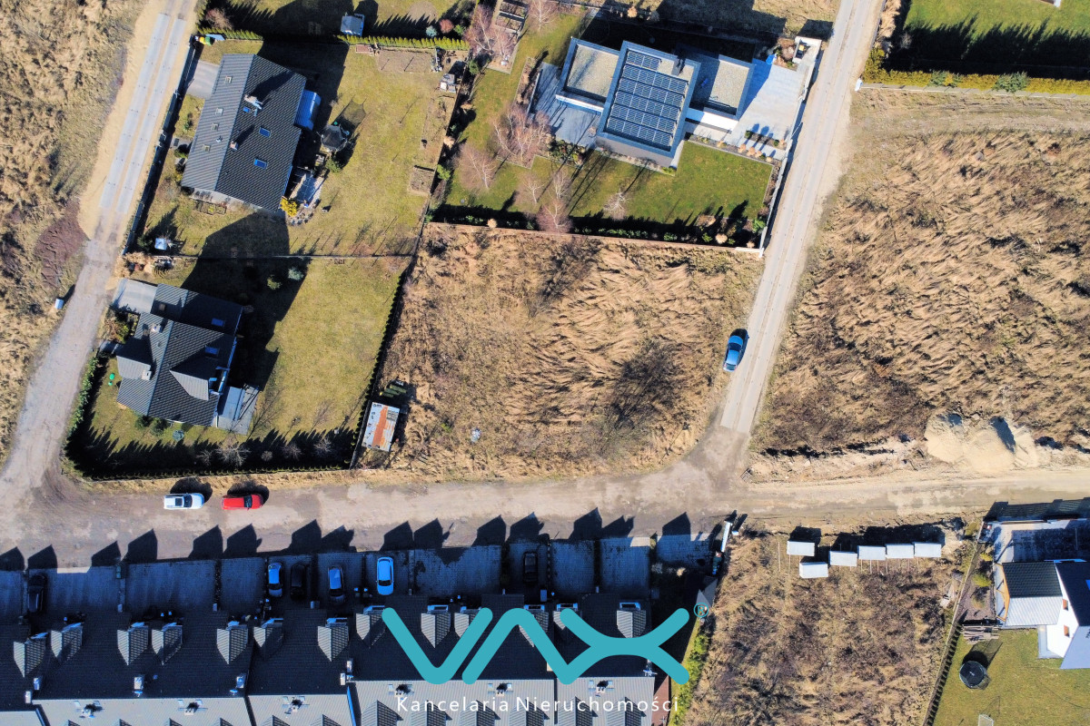 Działka na sprzedaż