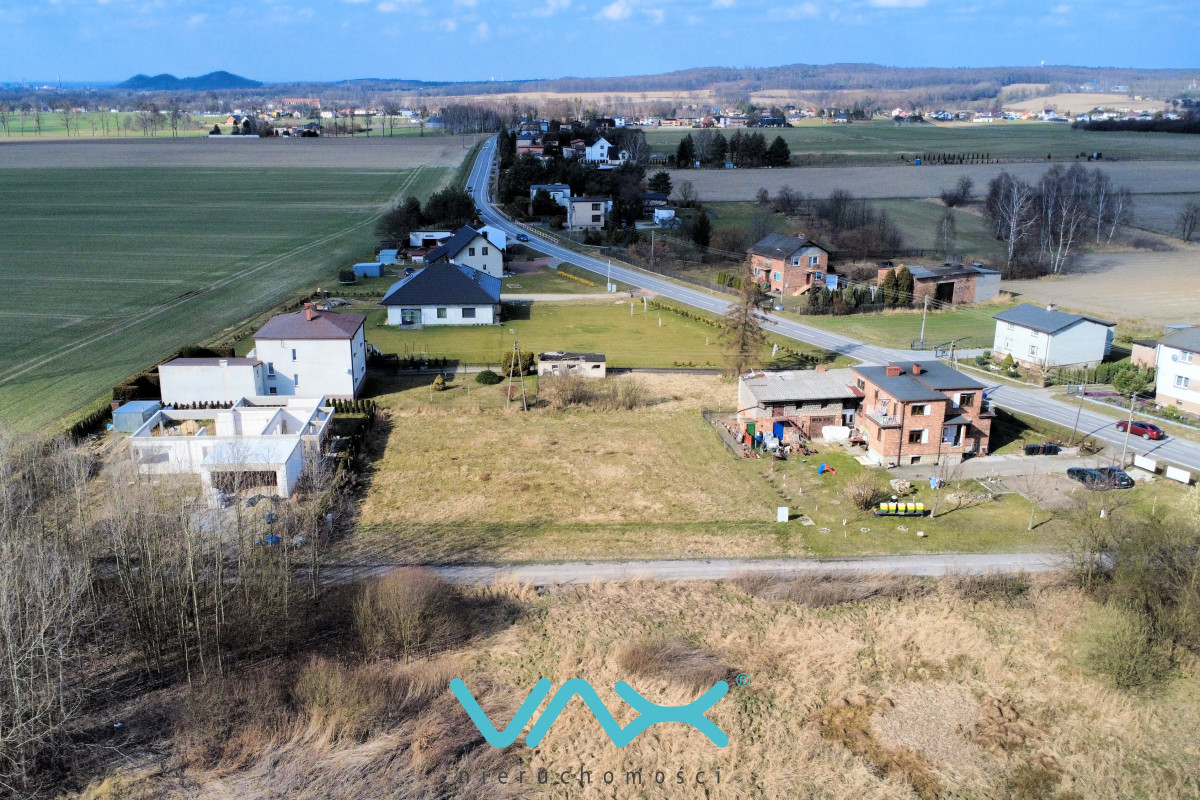 Działka na sprzedaż