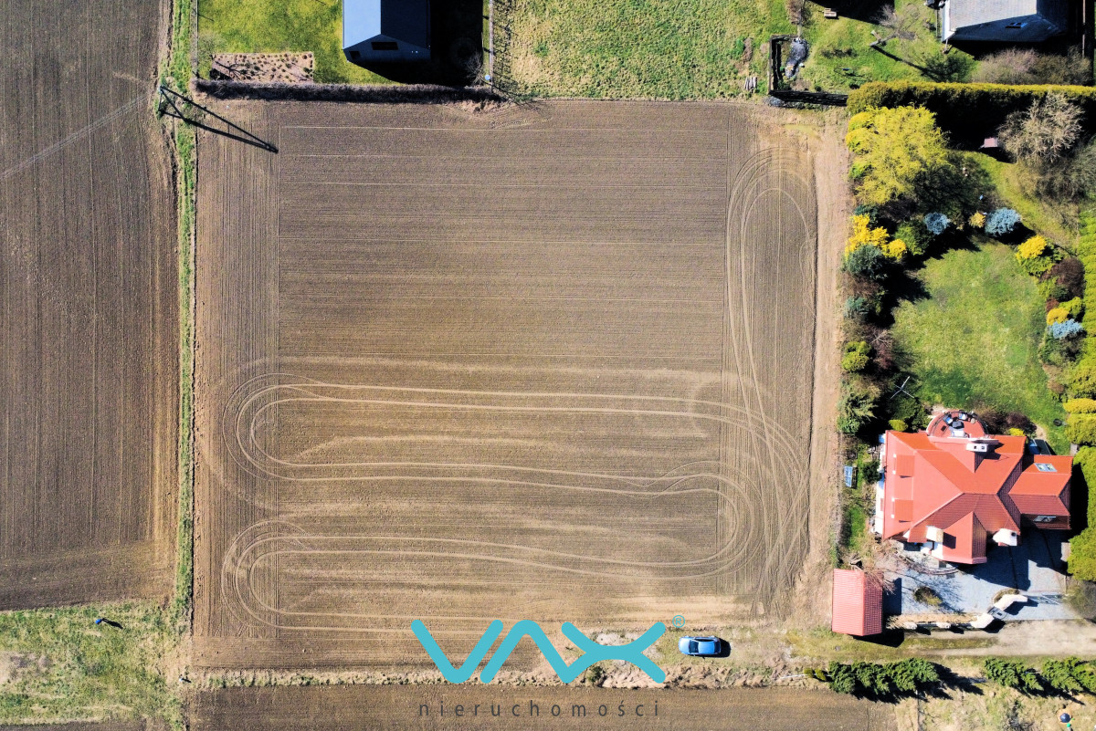 Działka na sprzedaż