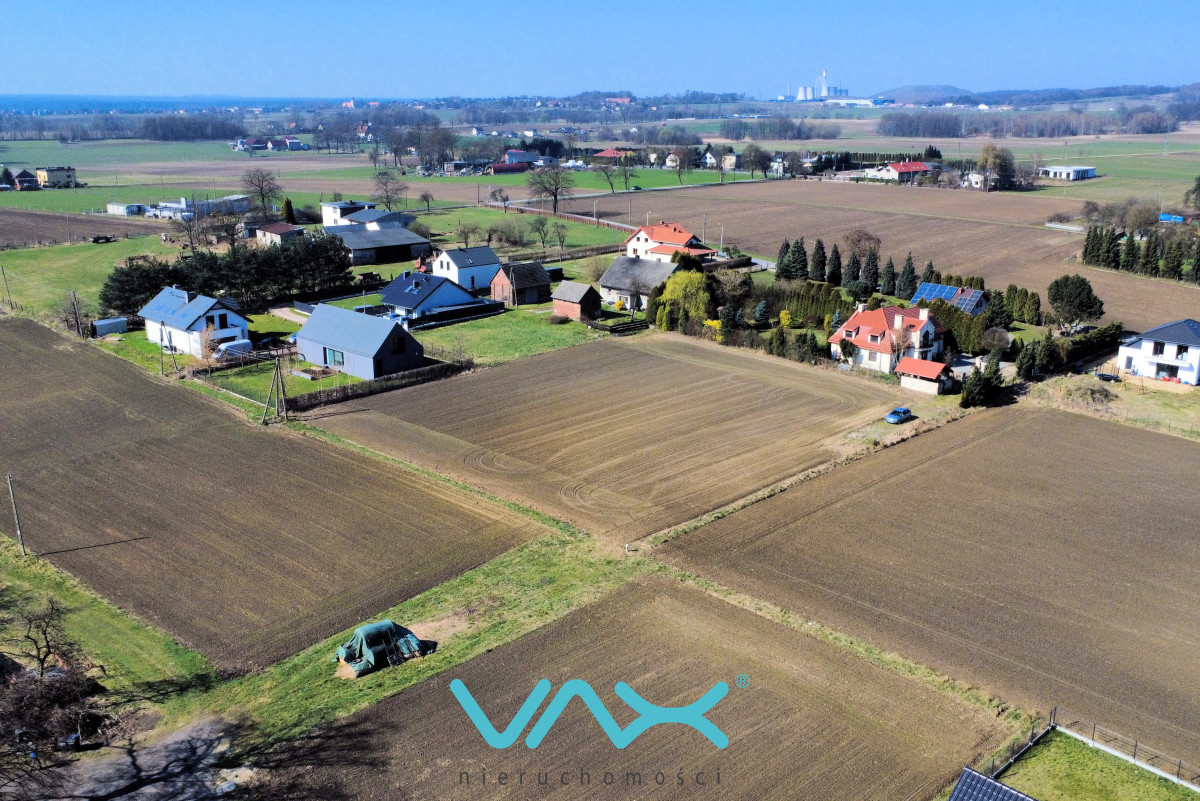 Działka na sprzedaż