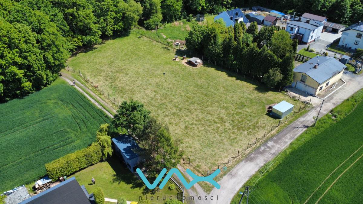 Działka na sprzedaż