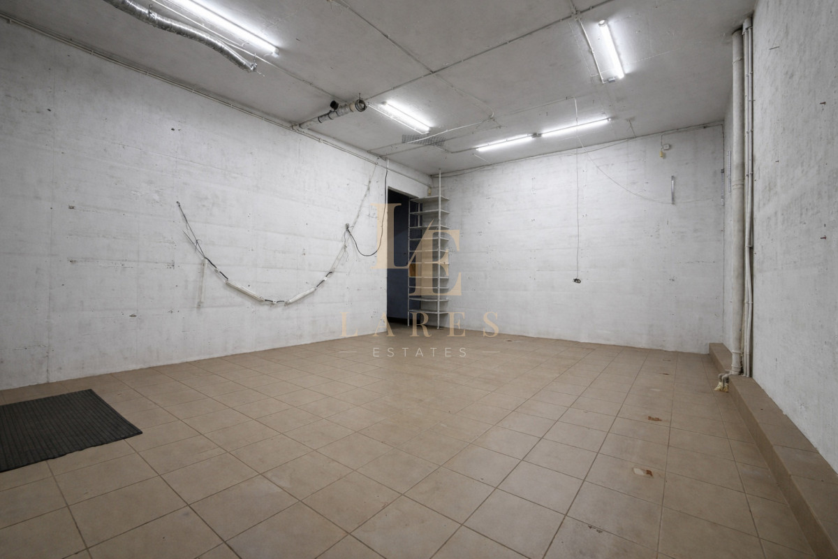 Komercyjny na wynajem