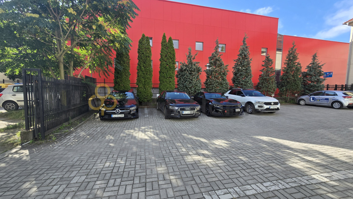 Komercyjny na wynajem