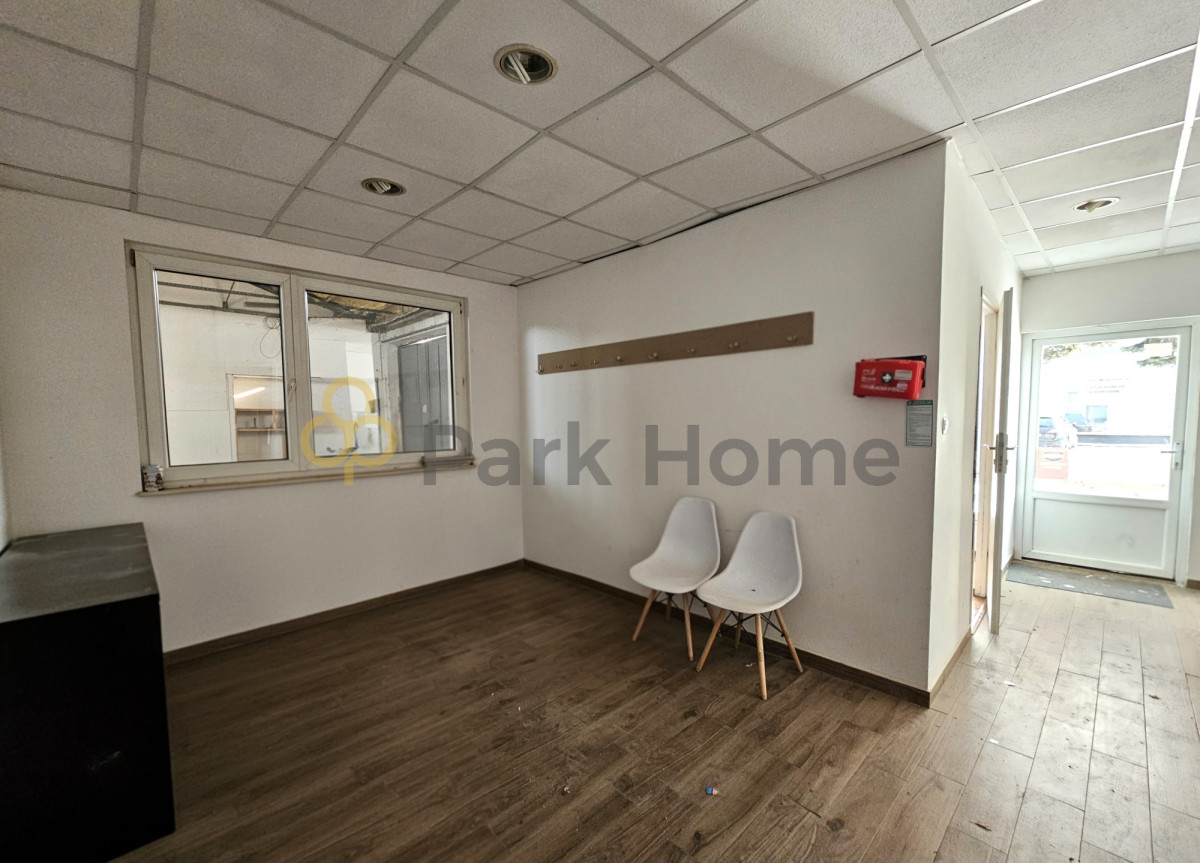 Komercyjny na wynajem