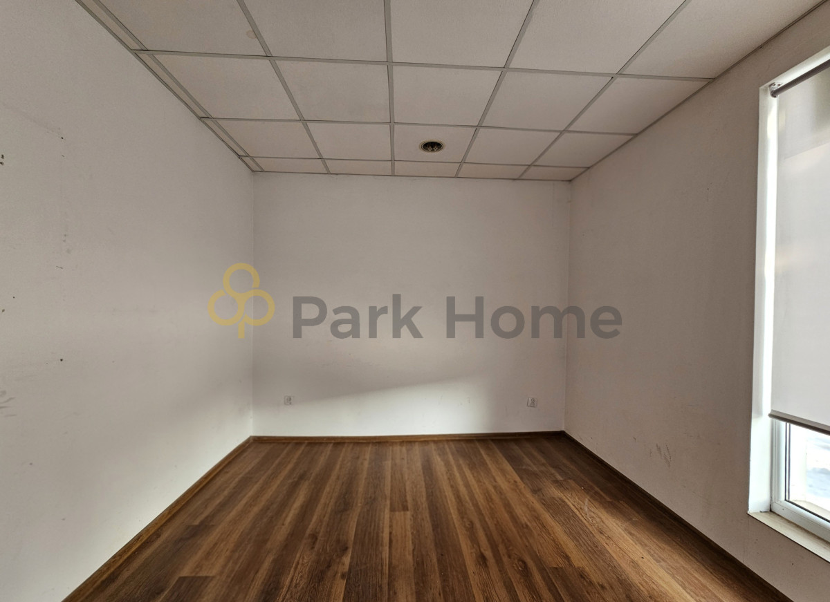 Komercyjny na wynajem