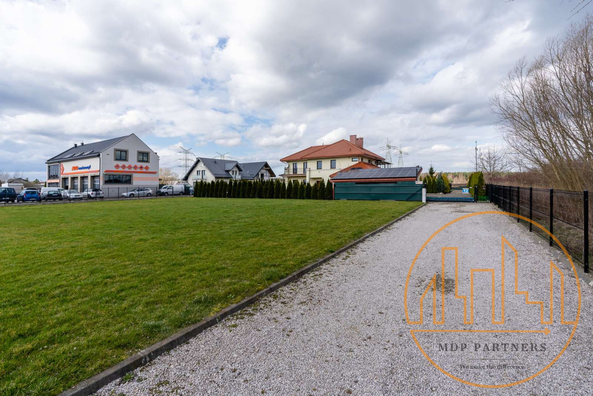 Działka na sprzedaż