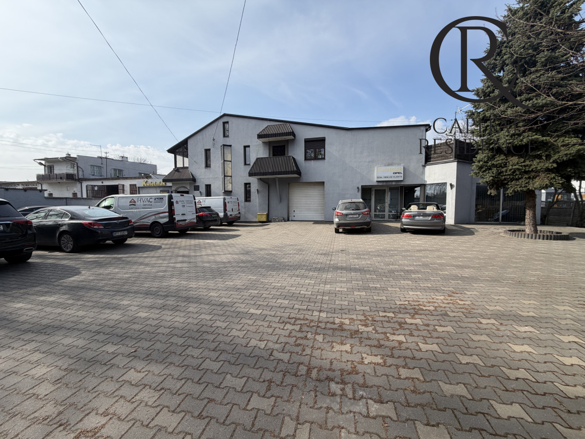 Komercyjny na sprzedaż