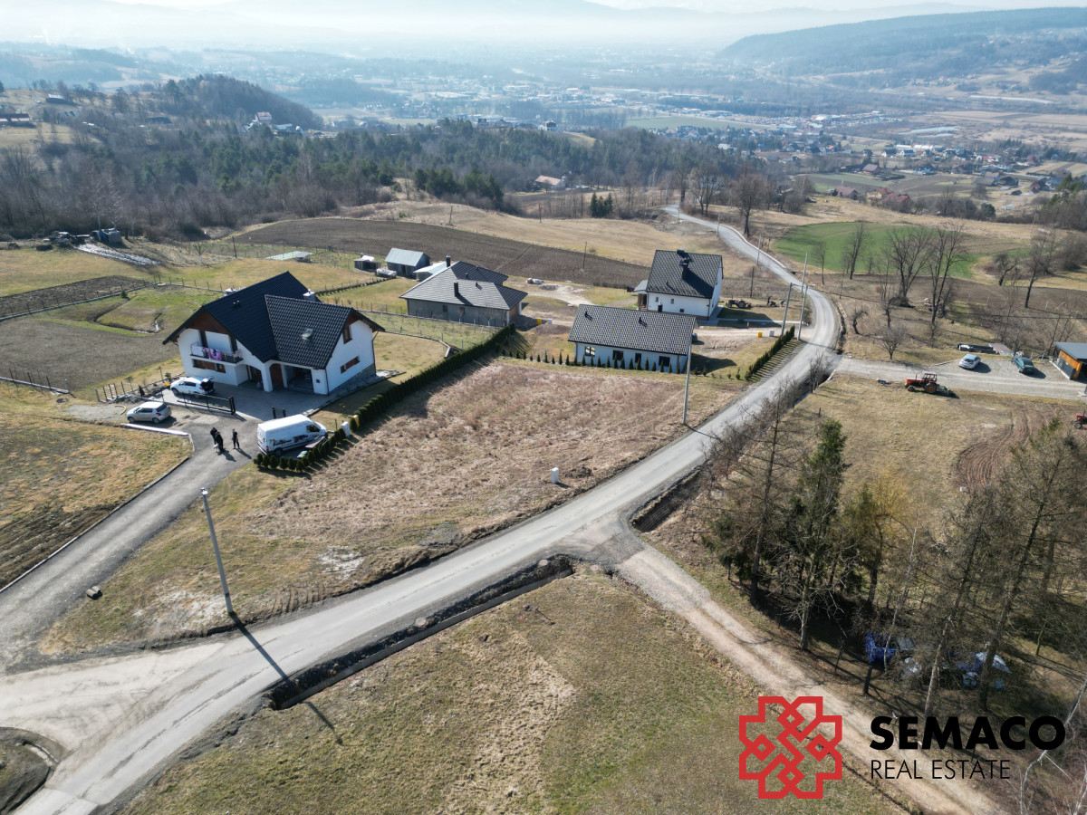 Działka na sprzedaż