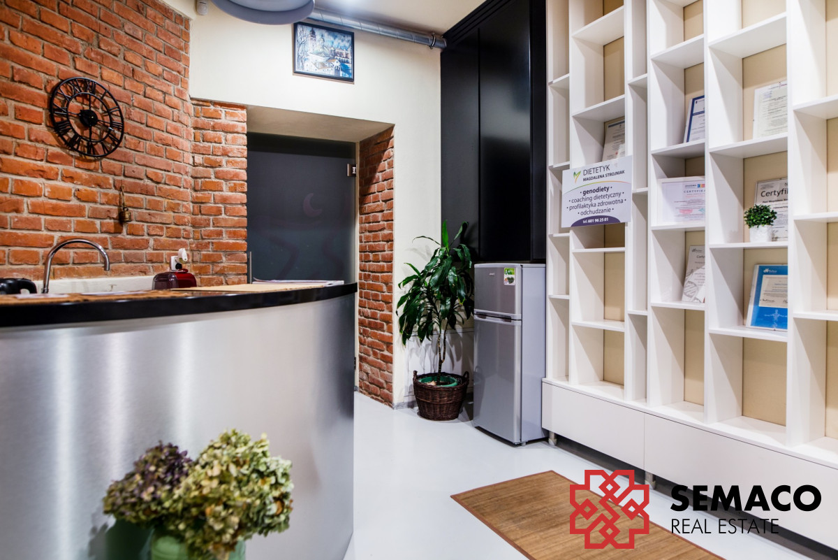 Komercyjny na sprzedaż