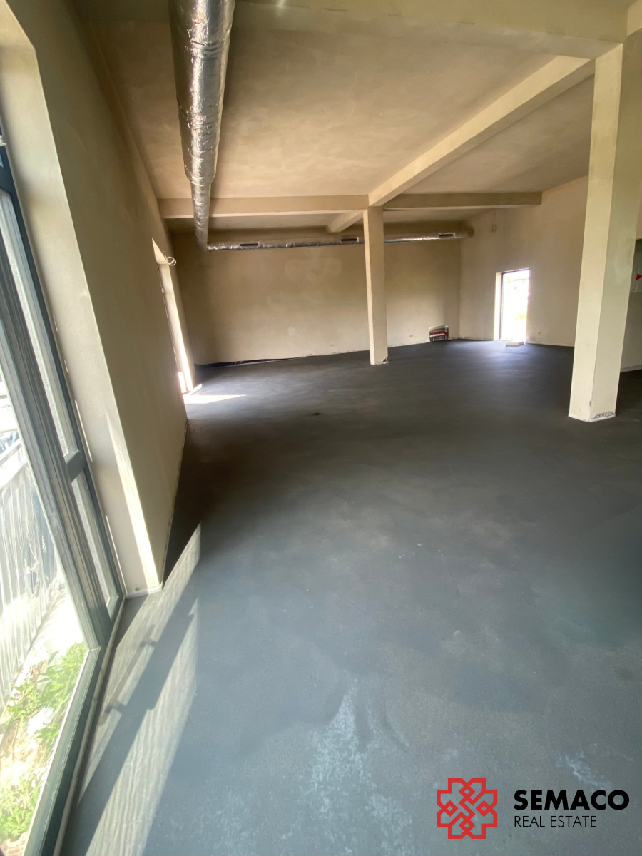 Komercyjny na wynajem