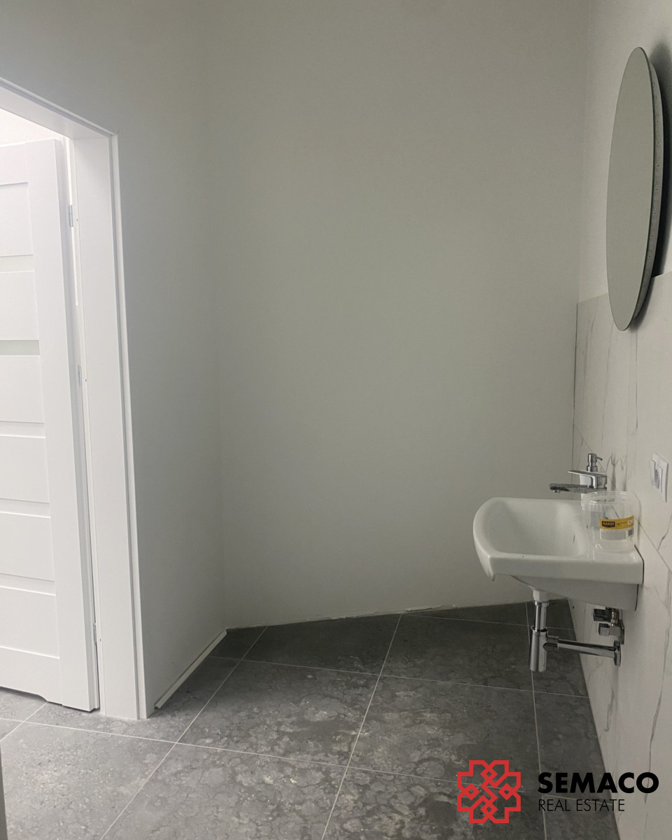 Komercyjny na wynajem