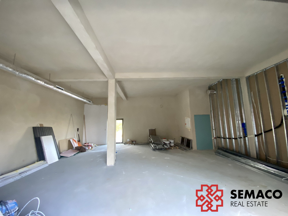 Komercyjny na wynajem