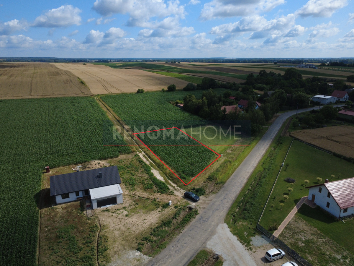 Działka na sprzedaż