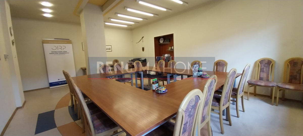 Komercyjny na sprzedaż