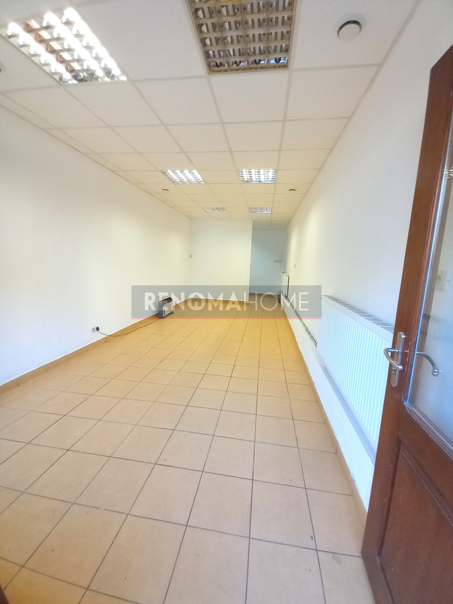 Komercyjny na sprzedaż