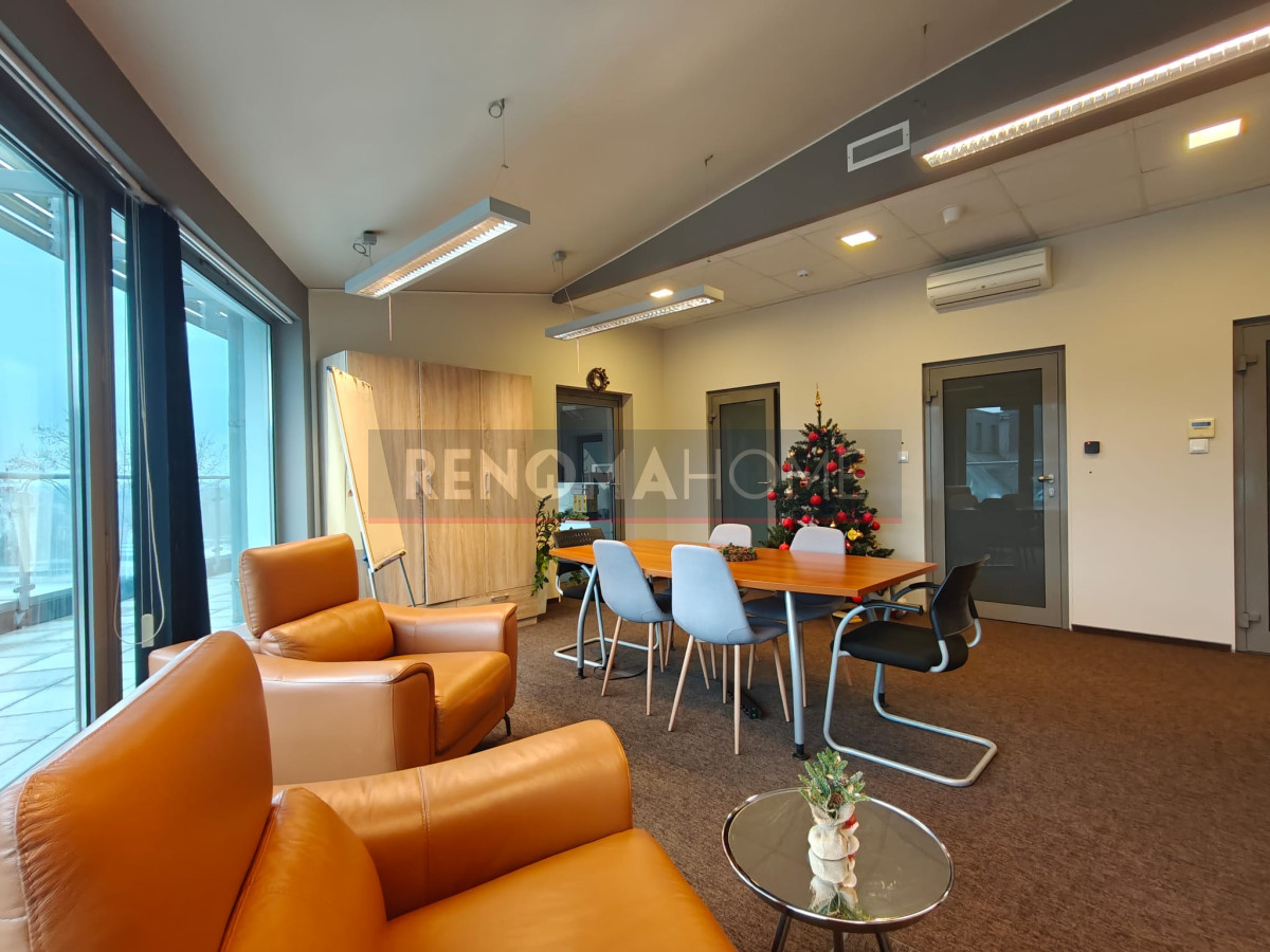 Komercyjny na wynajem