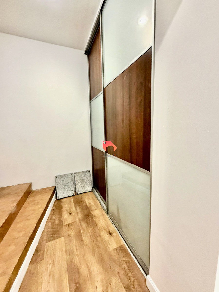 Komercyjny na wynajem