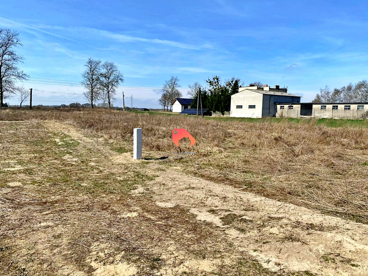 Działka na sprzedaż