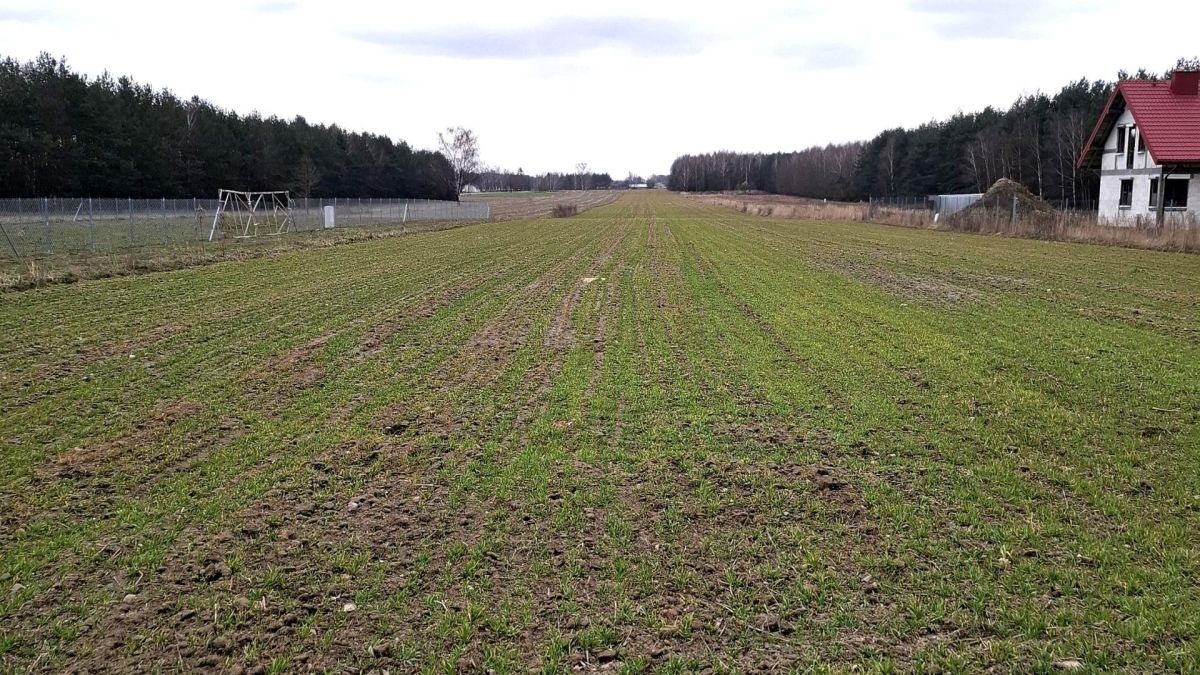 Działka na sprzedaż