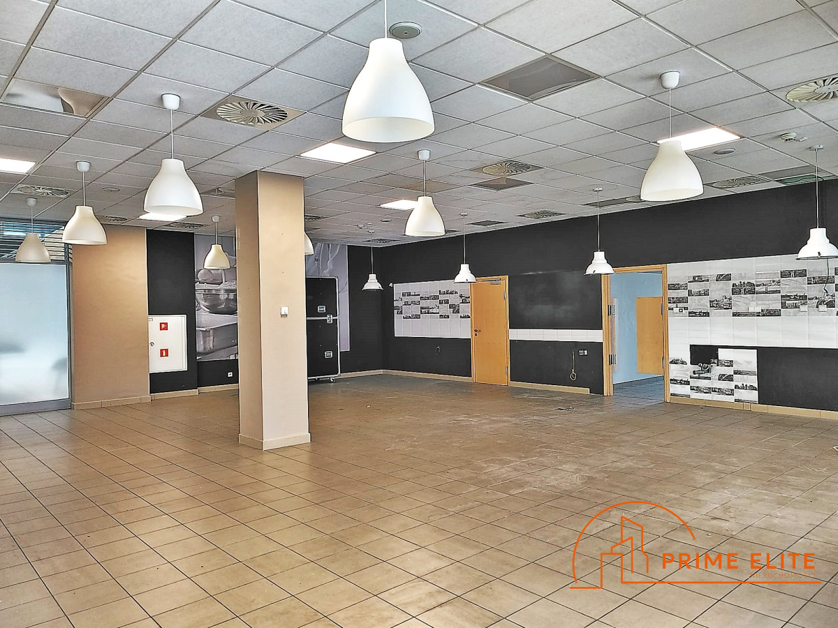 Komercyjny na wynajem