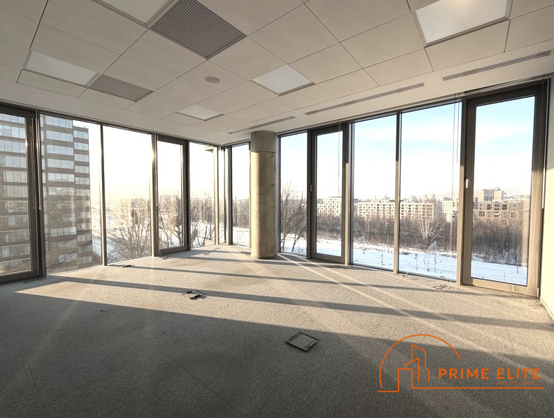 Komercyjny na wynajem