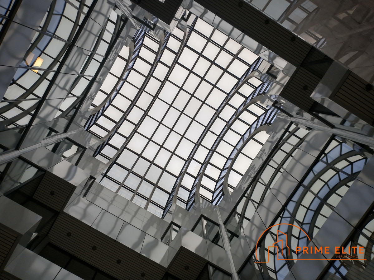 Komercyjny na wynajem