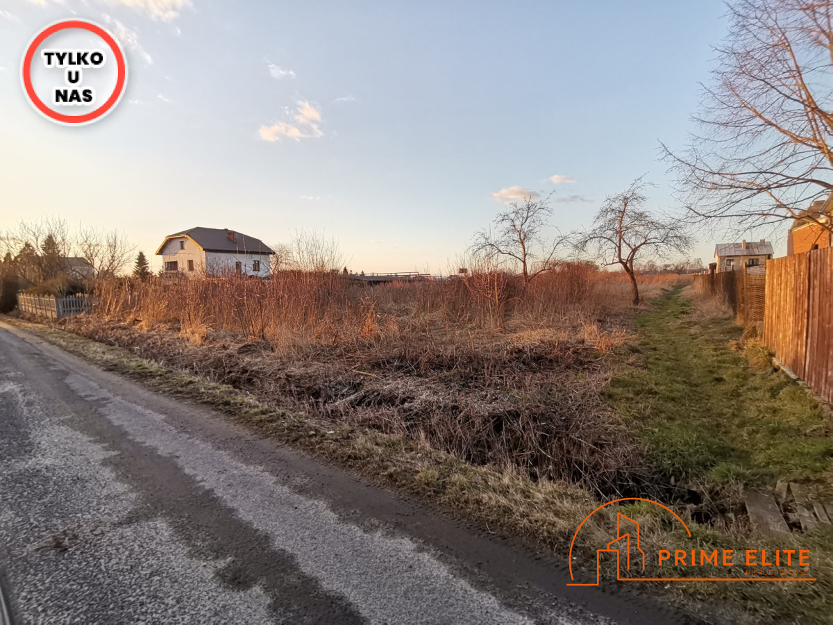 Działka na sprzedaż
