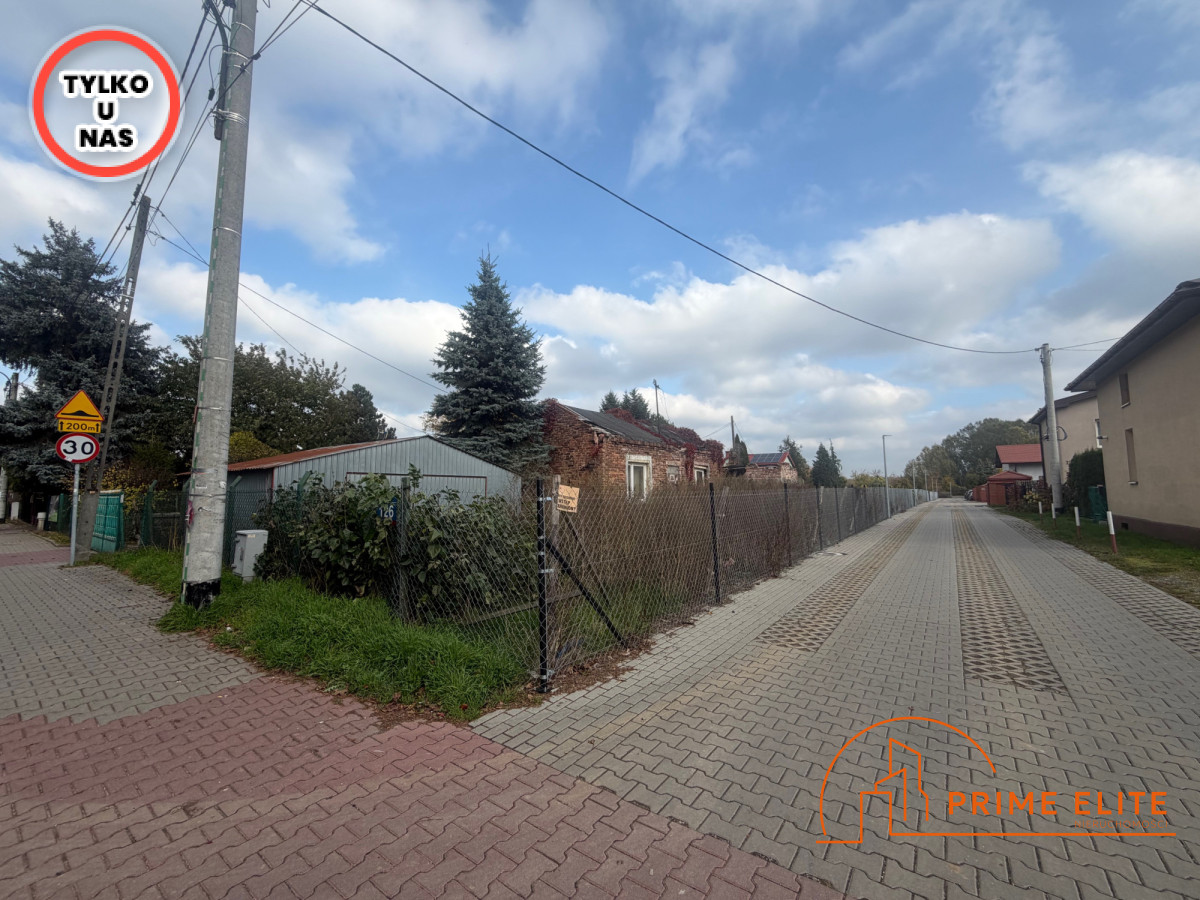 Działka na sprzedaż
