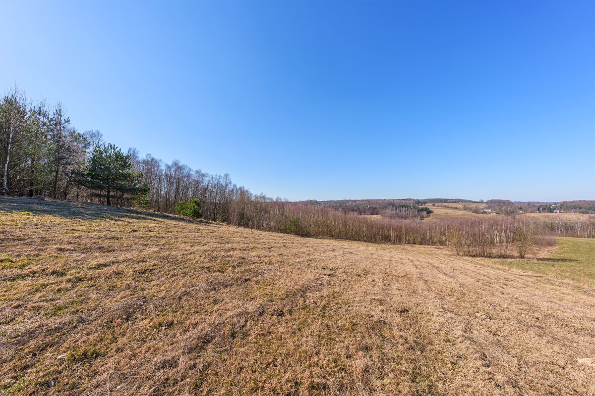 Działka na sprzedaż