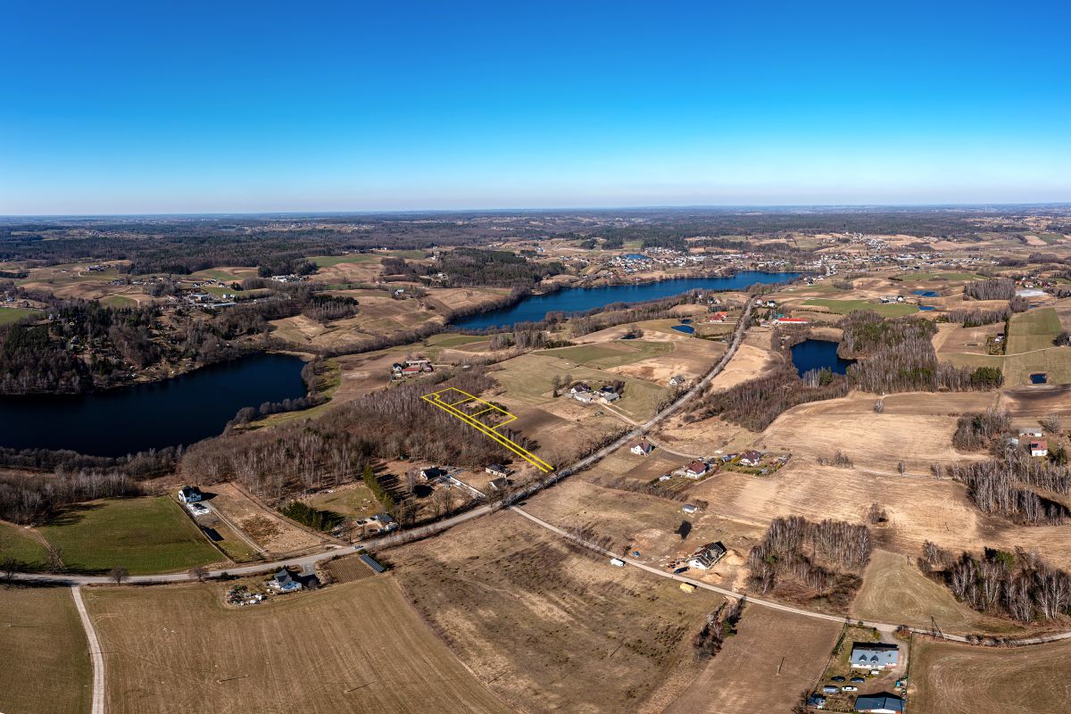 Działka na sprzedaż