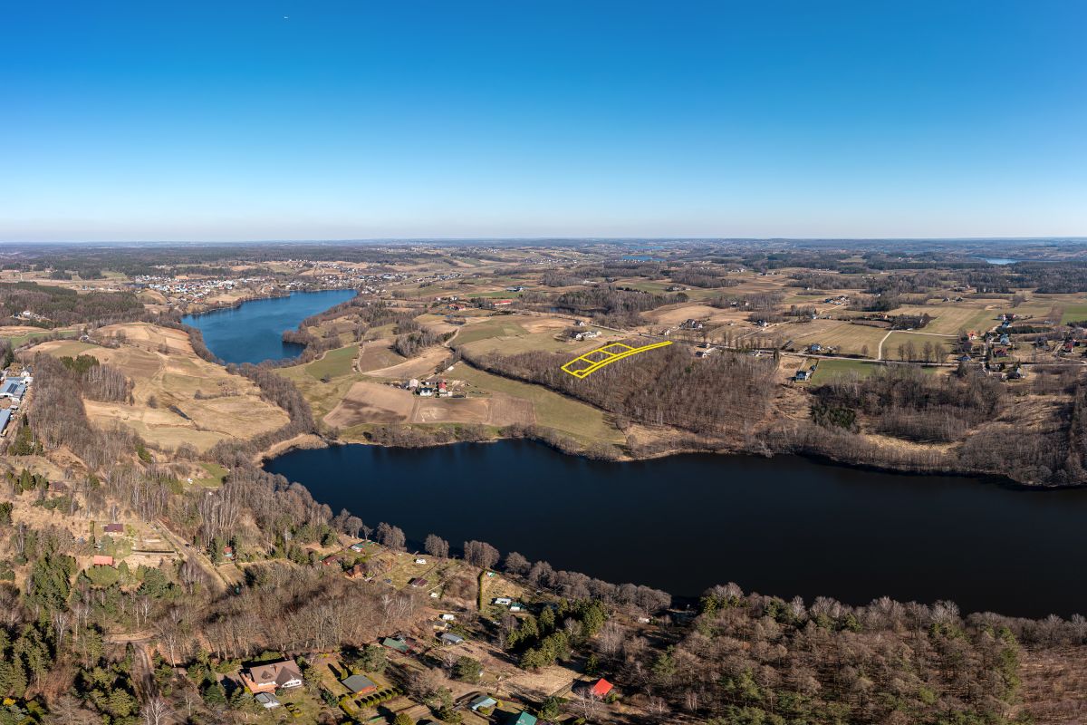 Działka na sprzedaż