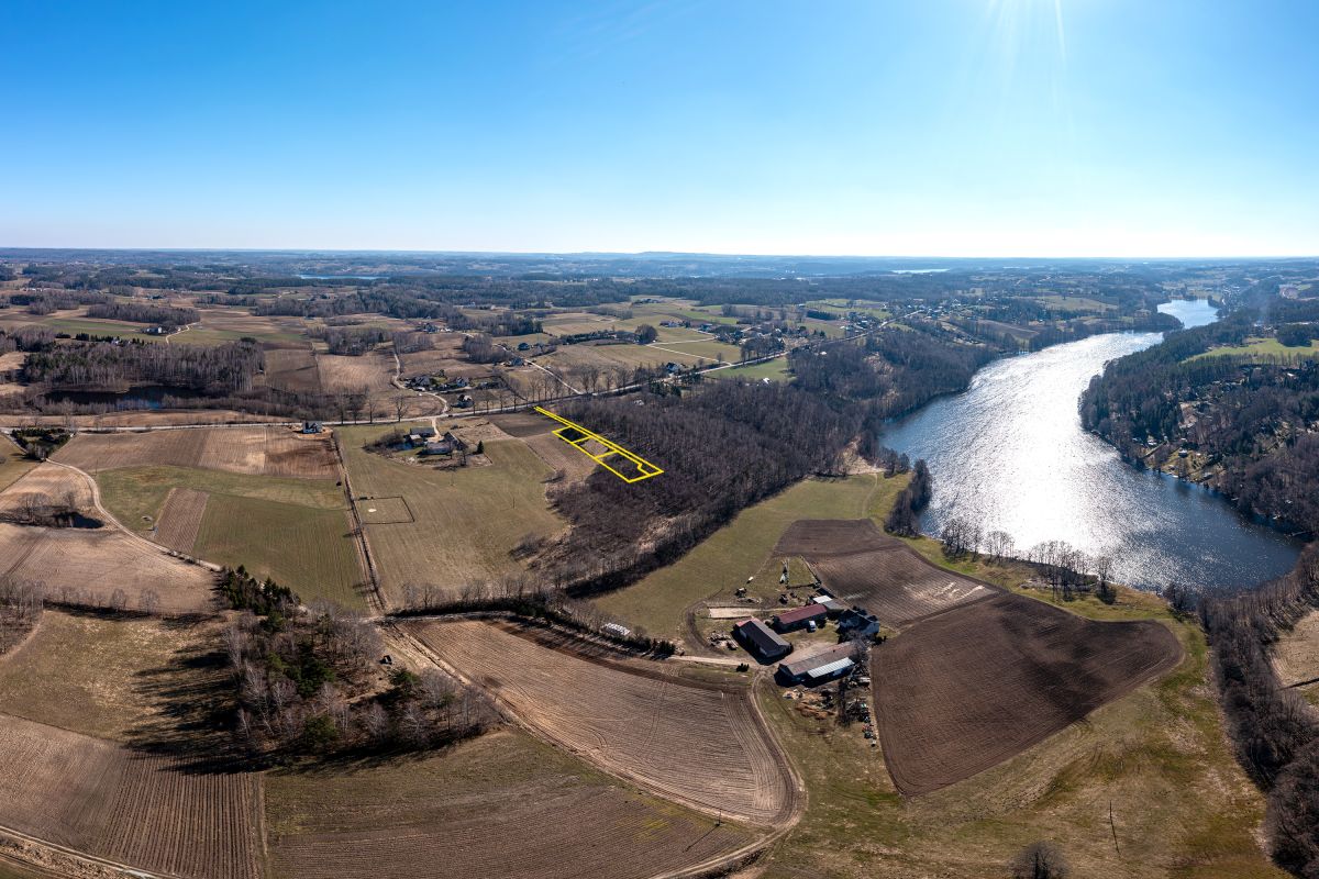 Działka na sprzedaż