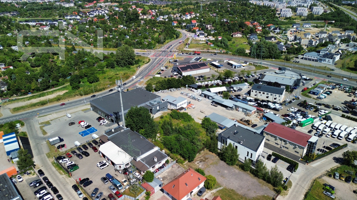 Działka na sprzedaż