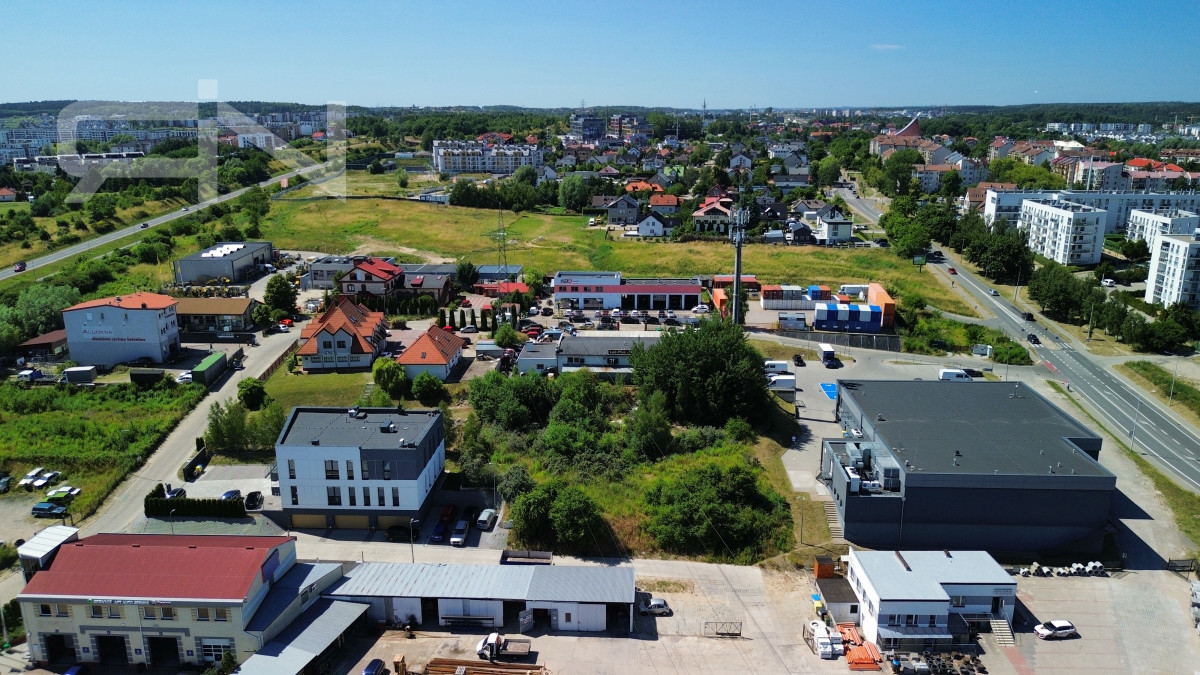 Działka na sprzedaż