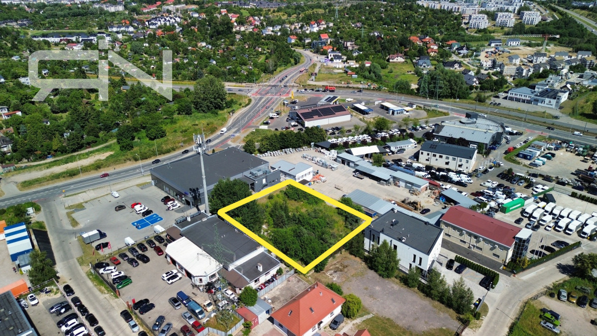 Działka na sprzedaż