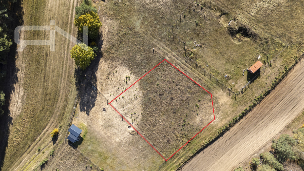 Działka na sprzedaż