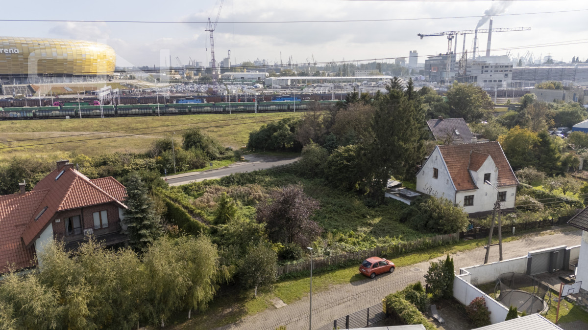 Działka na sprzedaż