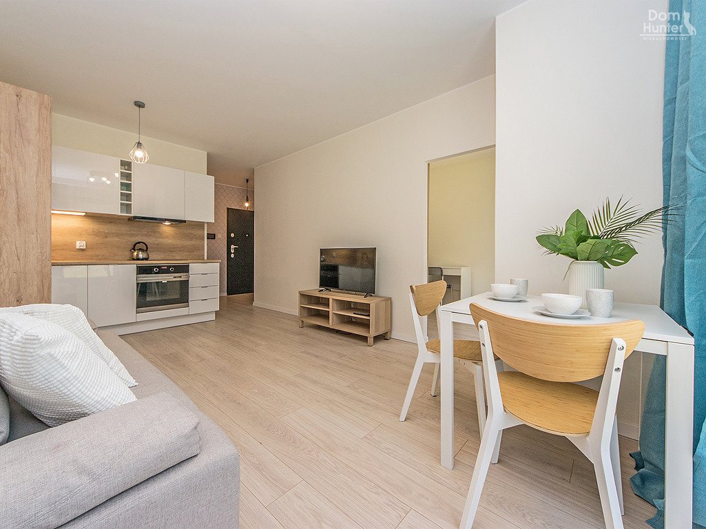 Apartament z ogródkiem i miejscem w hali garażowej