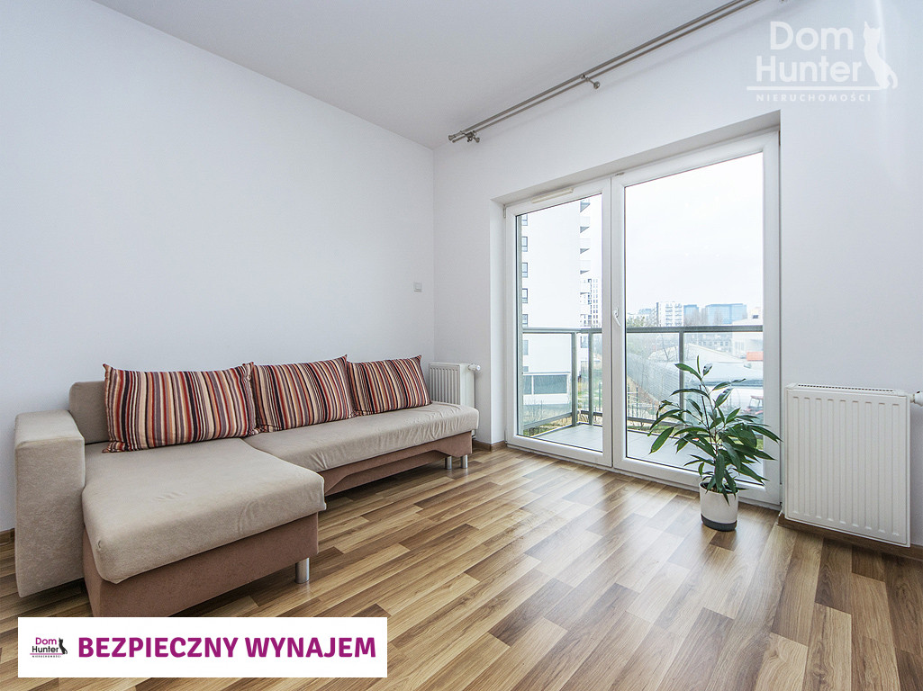 Mieszkanie z halą garażową w apartamentowcu